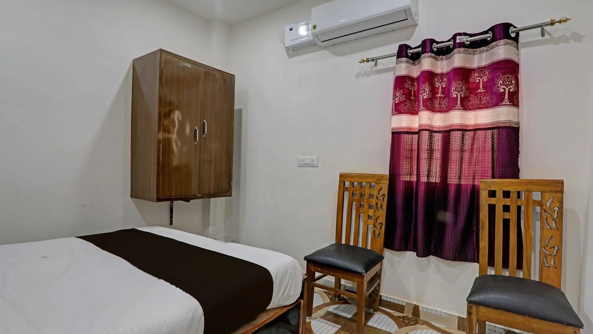 Super Hotel O V Residency Varanasi