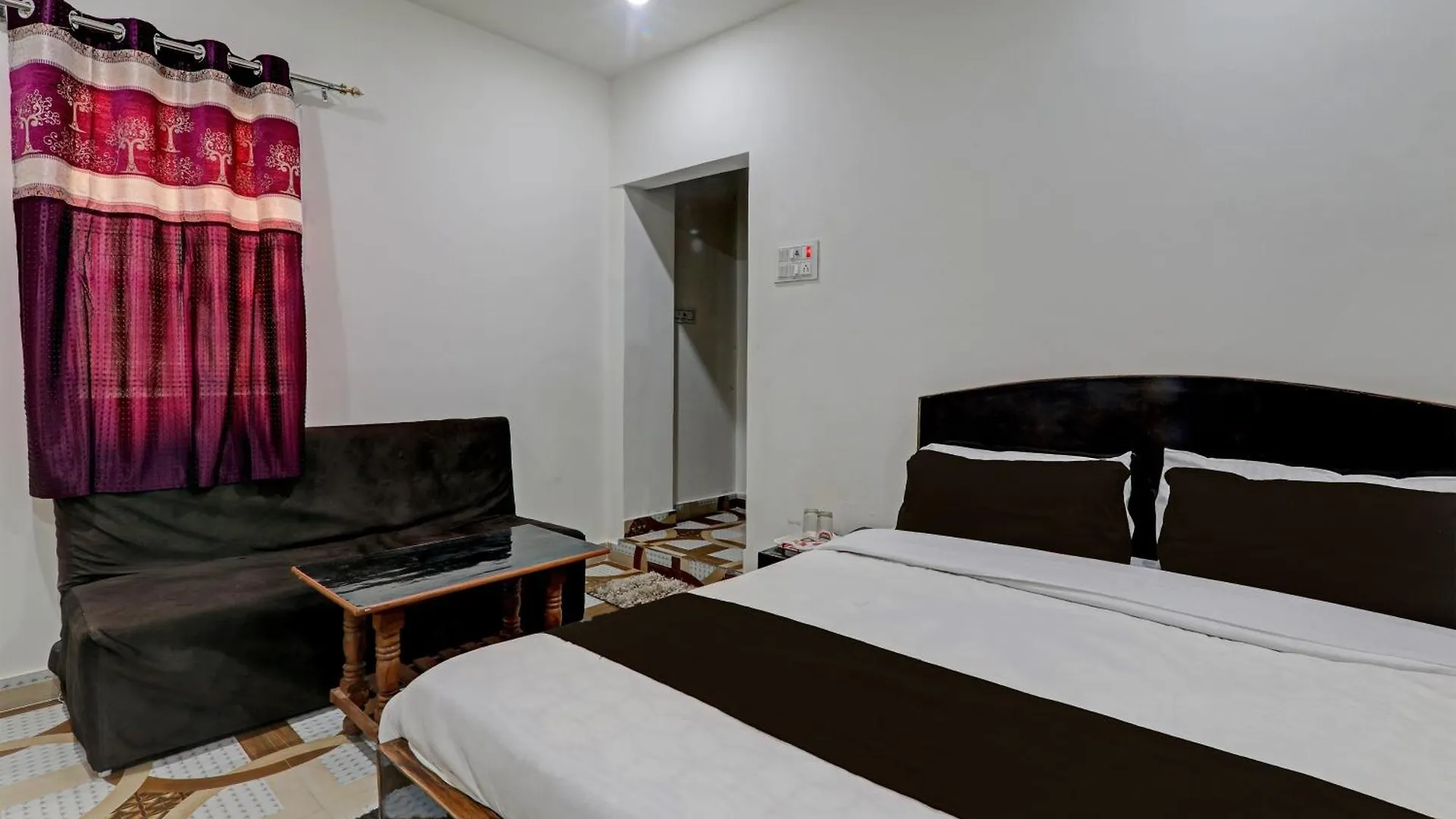 Super Hotel O V Residency Varanasi