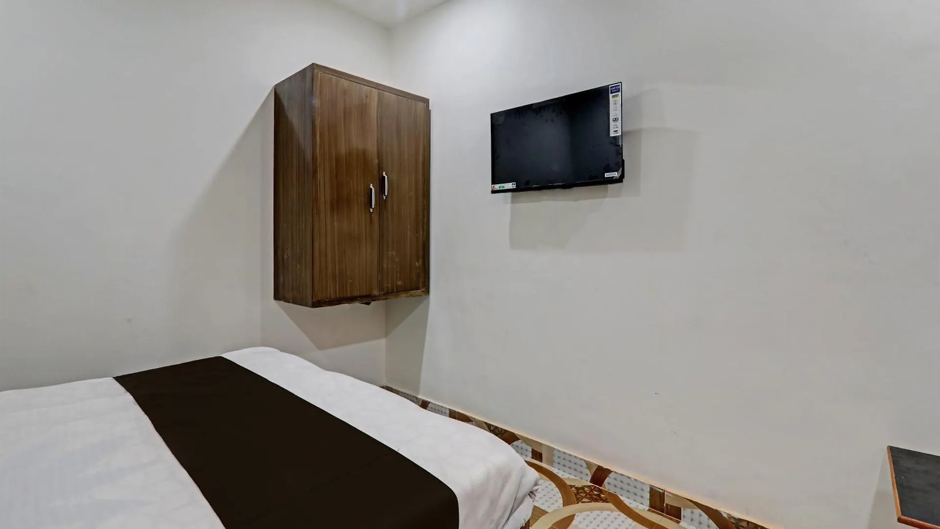 Super Hotel O V Residency Varanasi