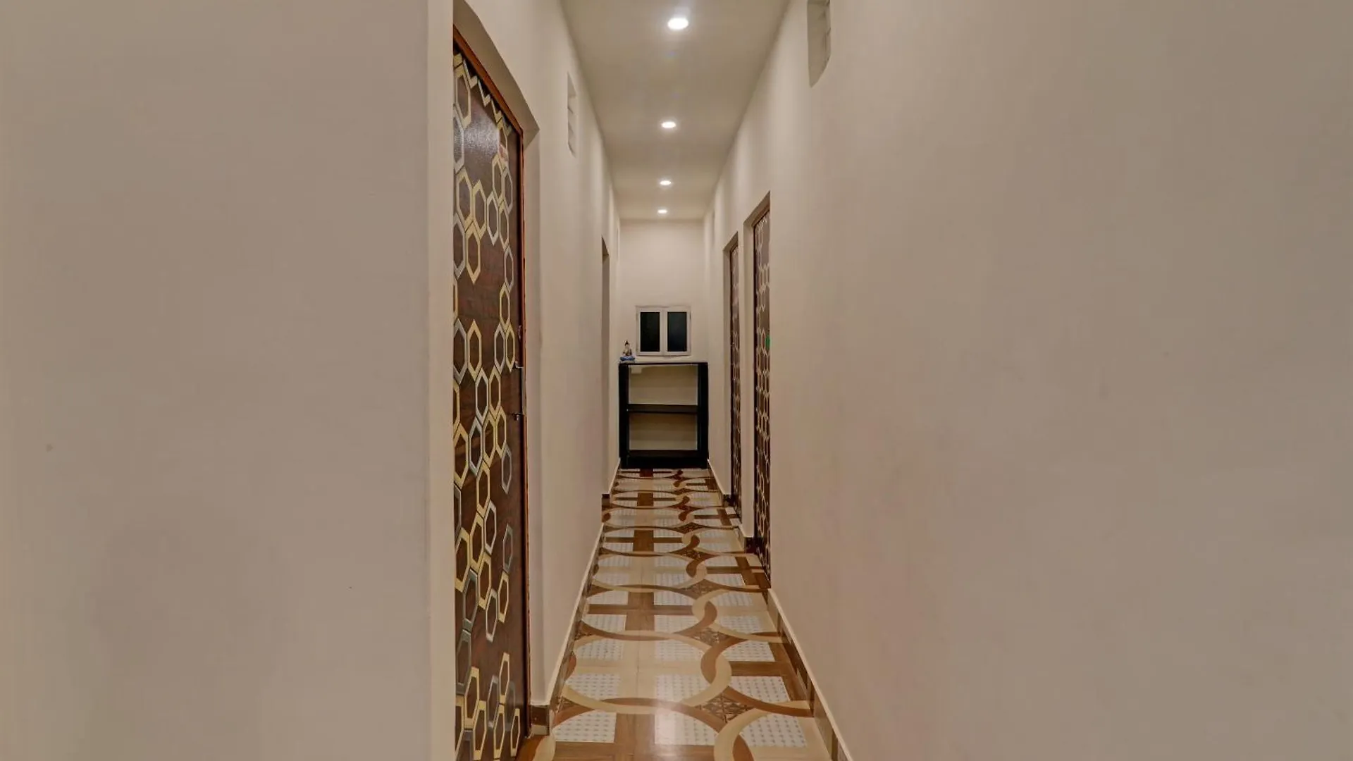Super Hotel O V Residency Varanasi